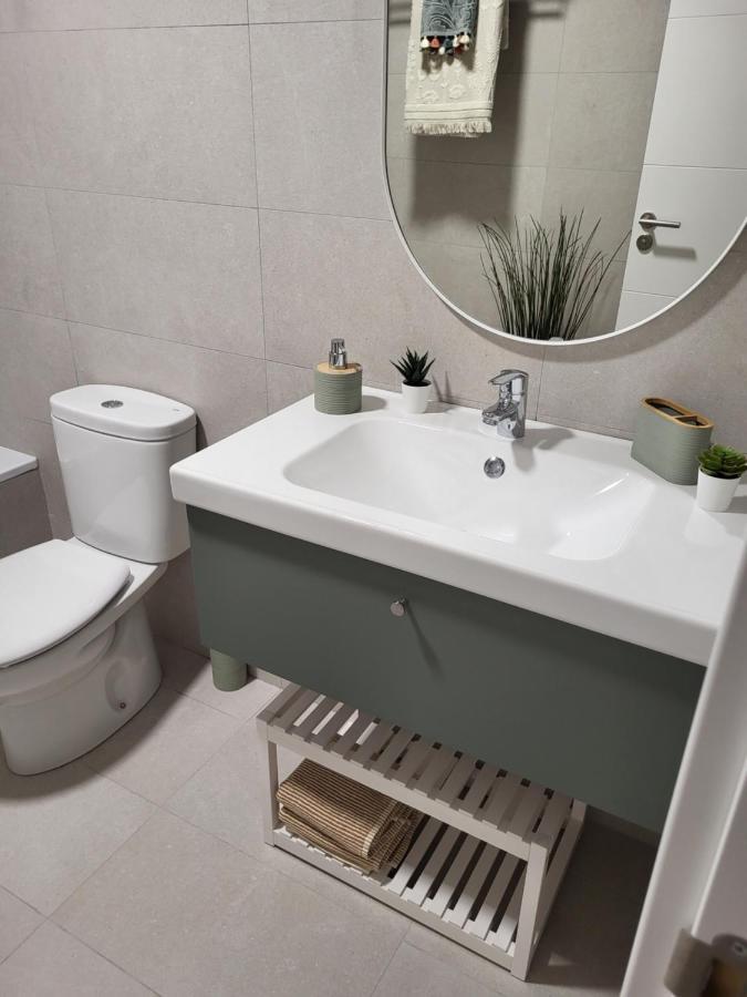 Alazan Jerez Ii-Parking Gratis-Wifi-Netflix Apartment เฮเรซ เด ลาฟรอนเตรา ภายนอก รูปภาพ