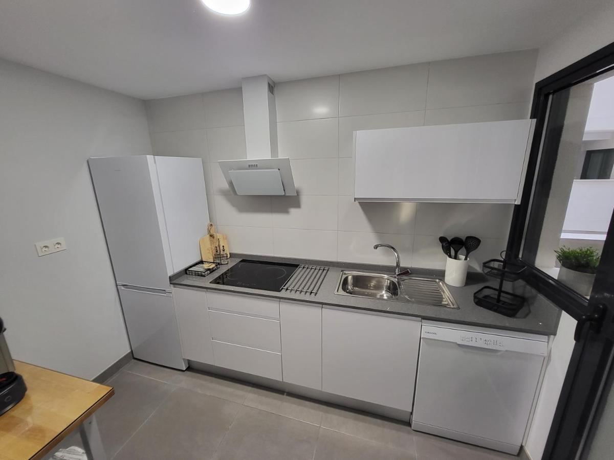 Alazan Jerez Ii-Parking Gratis-Wifi-Netflix Apartment เฮเรซ เด ลาฟรอนเตรา ภายนอก รูปภาพ