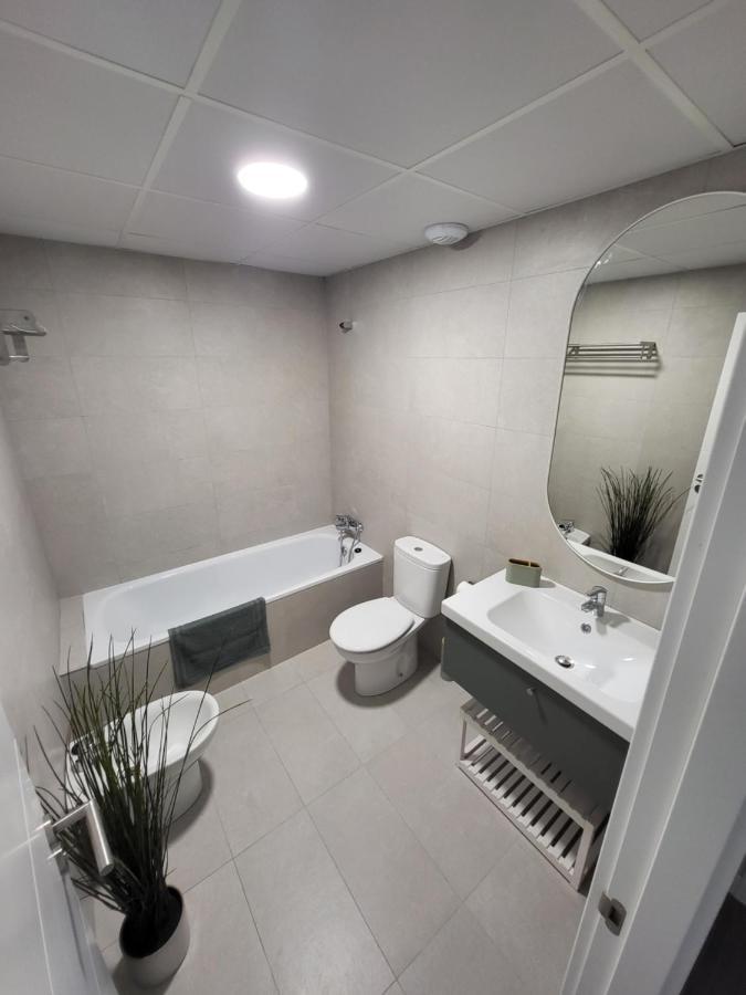 Alazan Jerez Ii-Parking Gratis-Wifi-Netflix Apartment เฮเรซ เด ลาฟรอนเตรา ภายนอก รูปภาพ